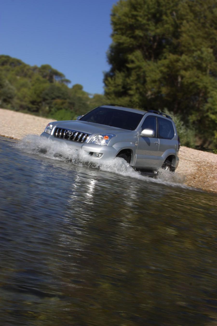  Toyota Land Cruiser 2003 года  (фото 106 из 192)